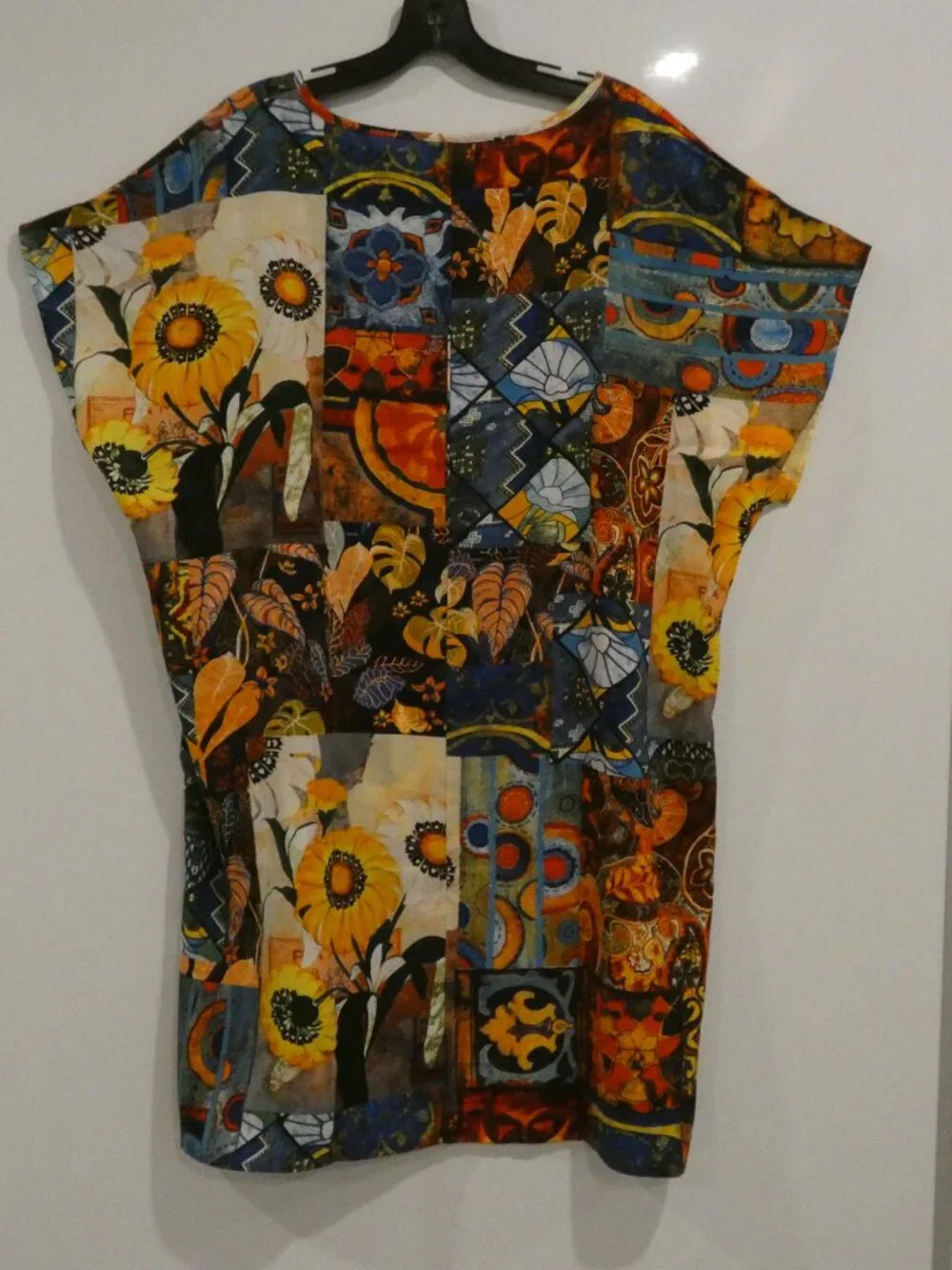 NWOT EMERY ROSE Vibrant Floral Dolman Sleeve Knee-Length Dress Size XXL - Picture 8 of 9